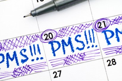 經前症候群（PMS）讓你感到頭痛、腹痛嗎？婦產醫師表示：想要緩解就靠這6招