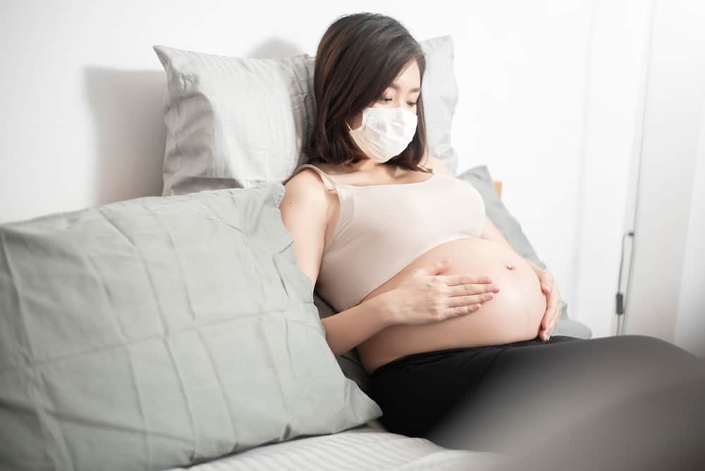 居家隔離還能哺乳嗎？孕婦要產檢怎麼辦？婦產科醫師為你解答